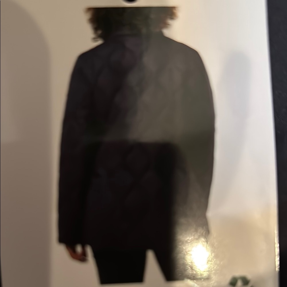 Womens Black Quilted  Barn Jacket- Small NWT - Picture 4 of 6